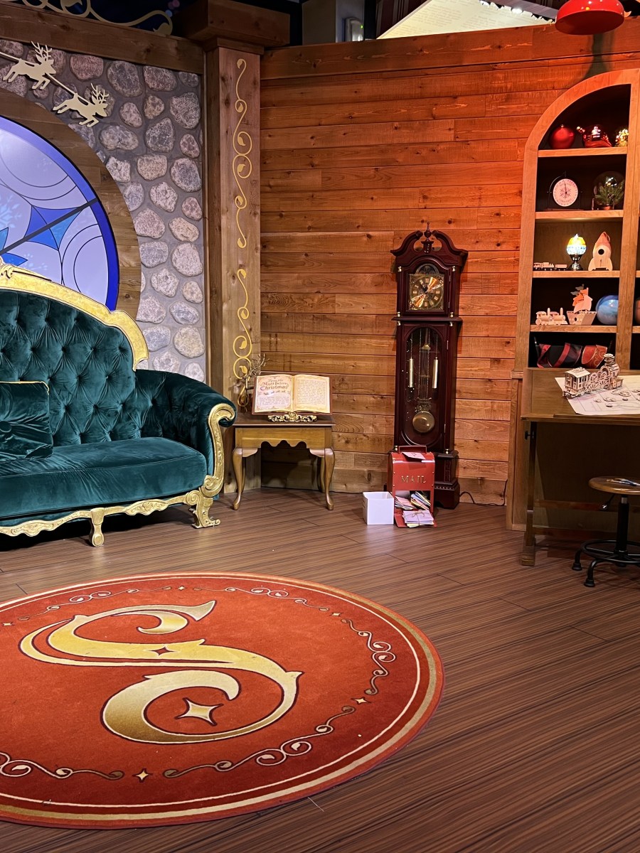 Holiday Gift Guide for Disney&nbsp;Fans